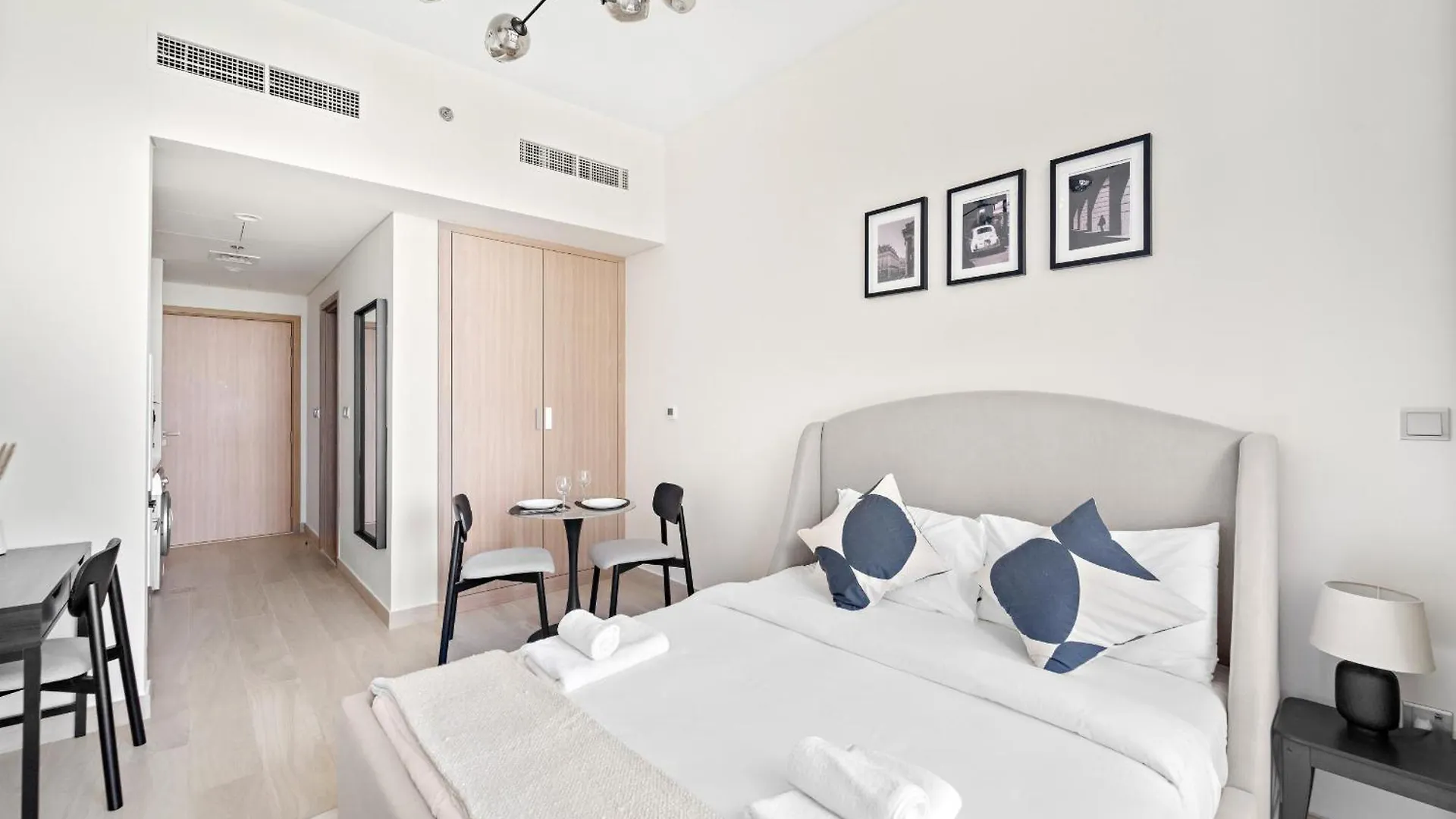 Vayk - Chic Studio In A Prime Meydan Location دبي شقة